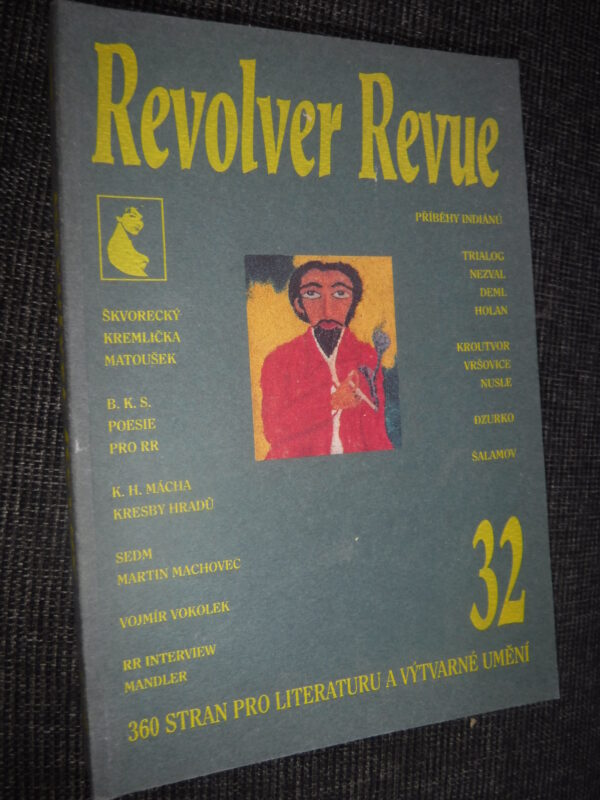 Revolver Revue 32